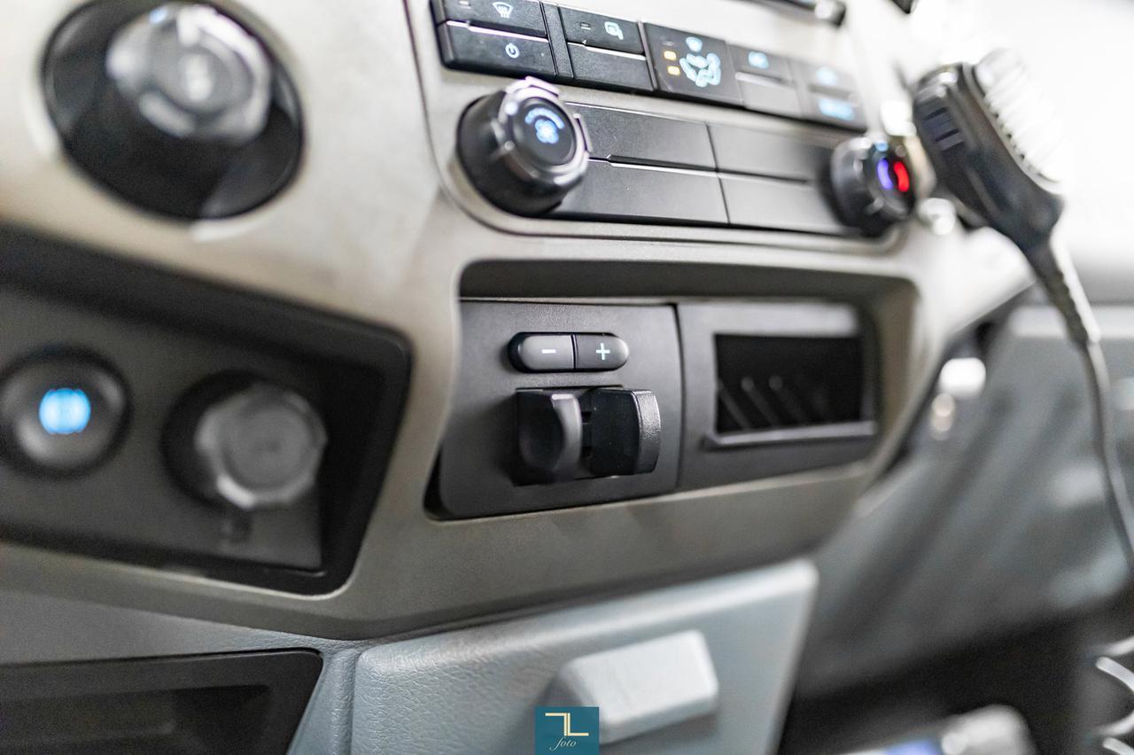 2016 Ford F-350 4x4 Crew Cab XLT Diesel Red Deer AB