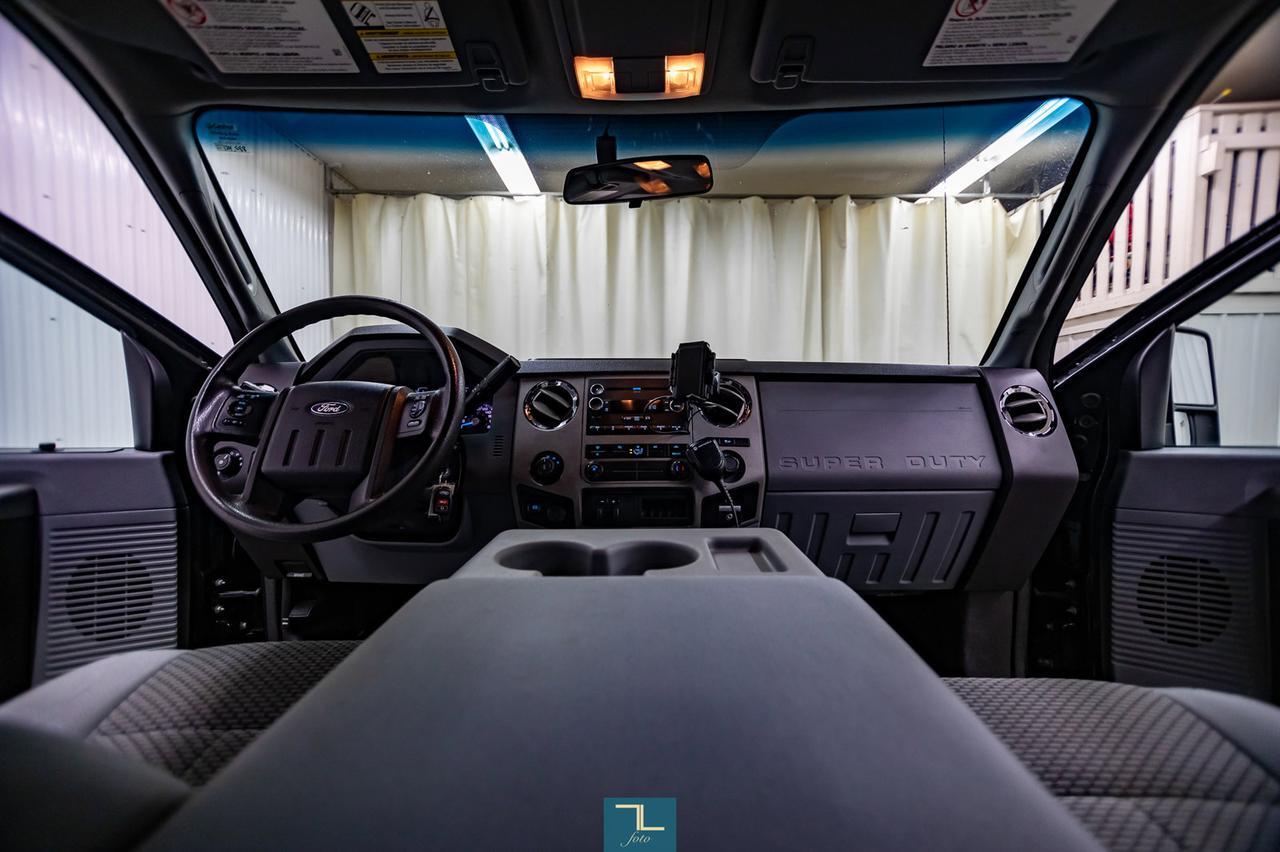 2016 Ford F-350 4x4 Crew Cab XLT Diesel Red Deer AB