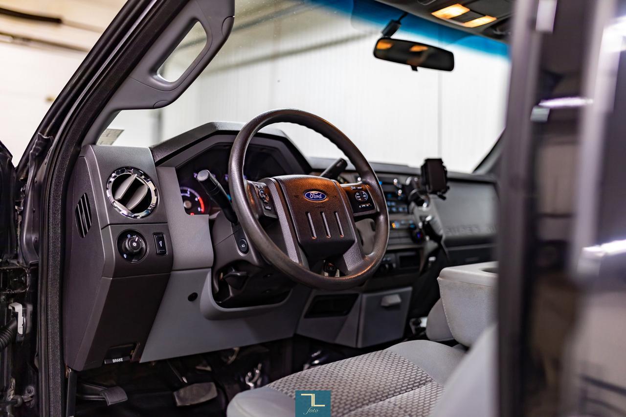 2016 Ford F-350 4x4 Crew Cab XLT Diesel Red Deer AB