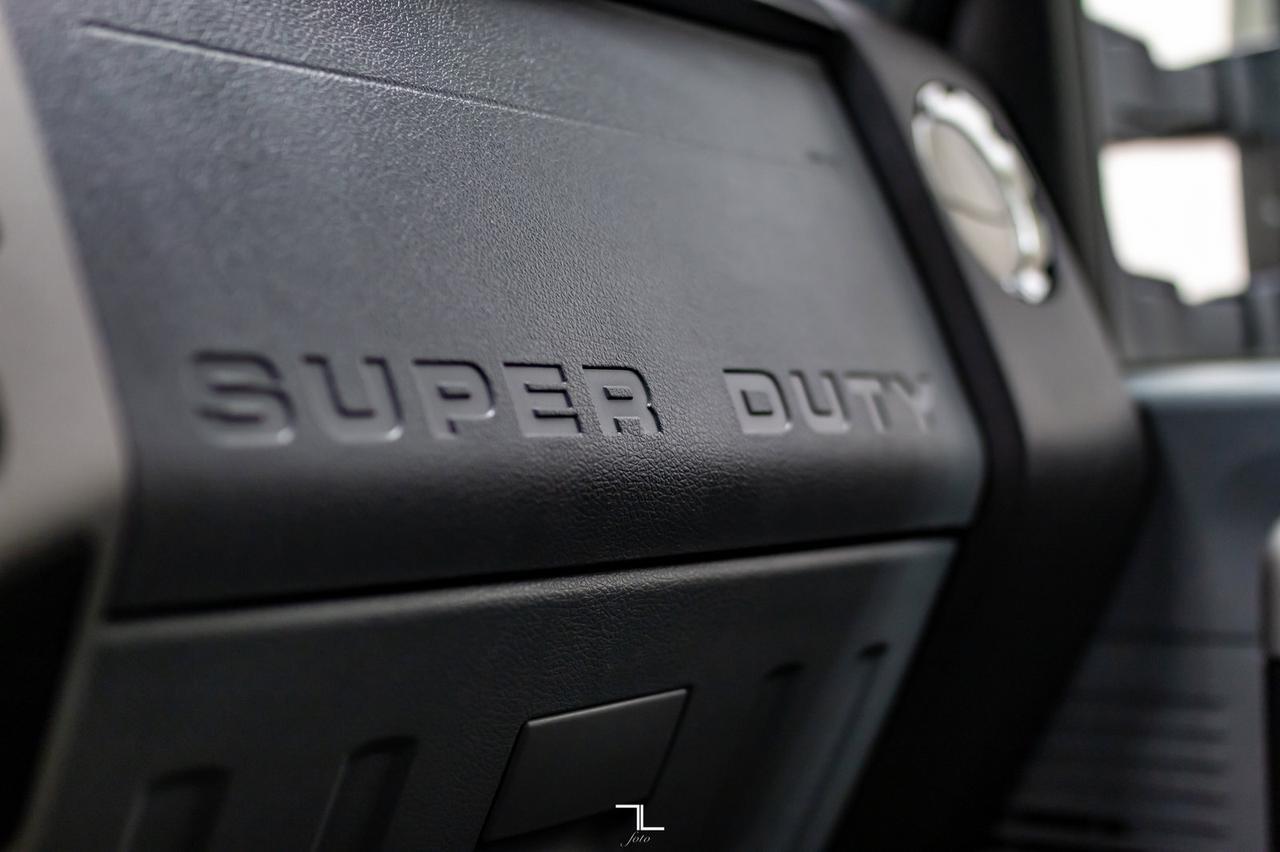 2016 Ford F-350 4x4 Crew Cab XLT Diesel Red Deer AB