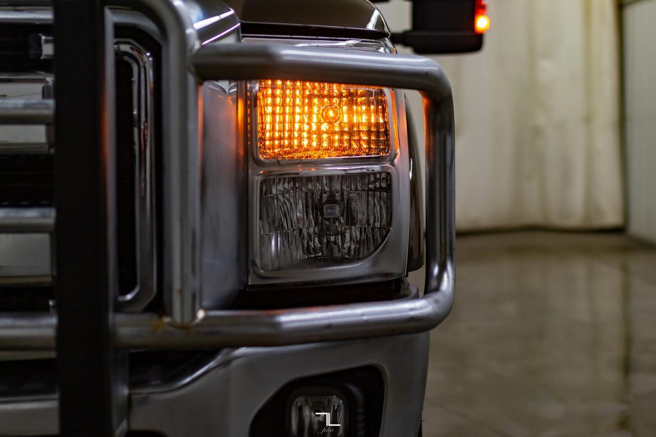 2016 Ford F-350 4x4 Crew Cab XLT Diesel Red Deer AB