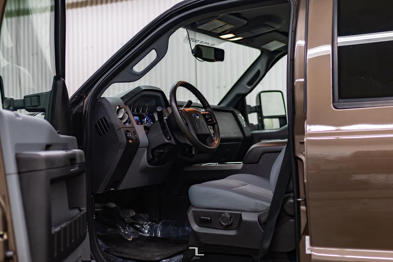 2016 Ford F-350 4x4 Crew Cab XLT Diesel Red Deer AB