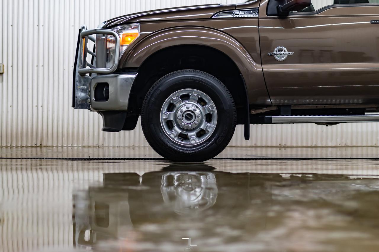 2016 Ford F-350 4x4 Crew Cab XLT Diesel Red Deer AB