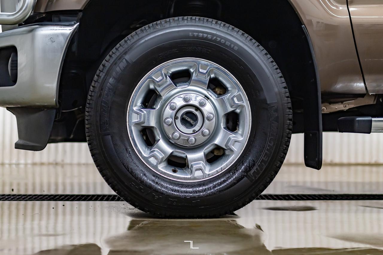 2016 Ford F-350 4x4 Crew Cab XLT Diesel Red Deer AB