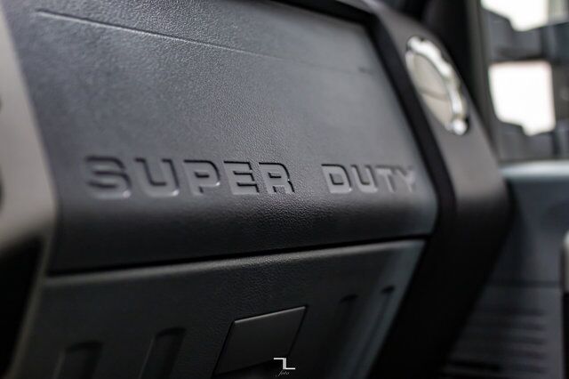 2016 Ford F-350 4x4 Crew Cab XLT Diesel Red Deer AB