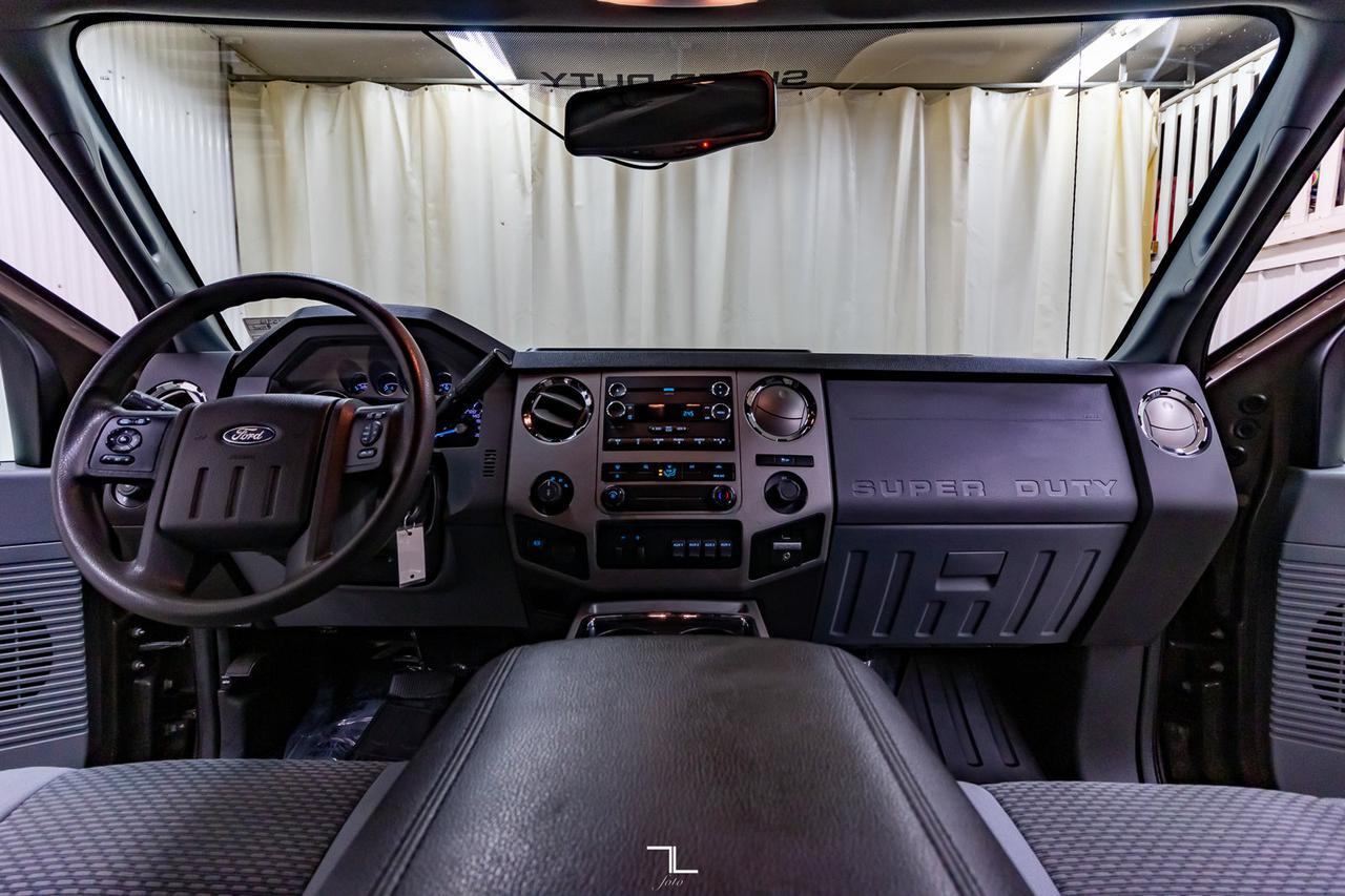 2016 Ford F-350 4x4 Crew Cab XLT Diesel Red Deer AB
