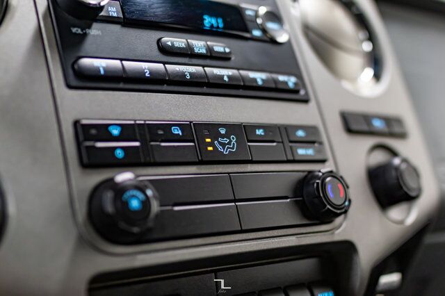 2016 Ford F-350 4x4 Crew Cab XLT Diesel Red Deer AB