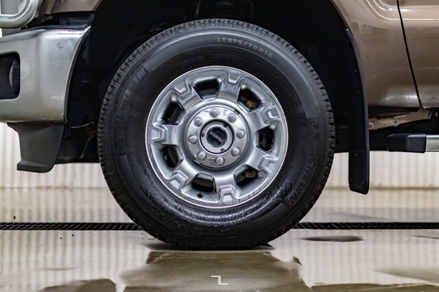 2016 Ford F-350 4x4 Crew Cab XLT Diesel Red Deer AB