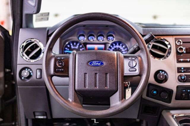 2016 Ford F-350 4x4 Crew Cab XLT Diesel Red Deer AB