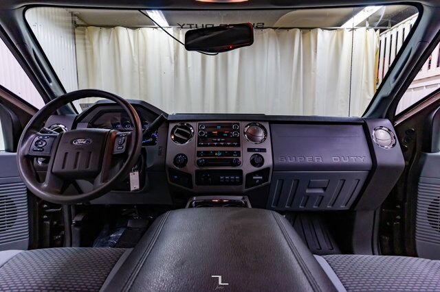 2016 Ford F-350 4x4 Crew Cab XLT Diesel Red Deer AB