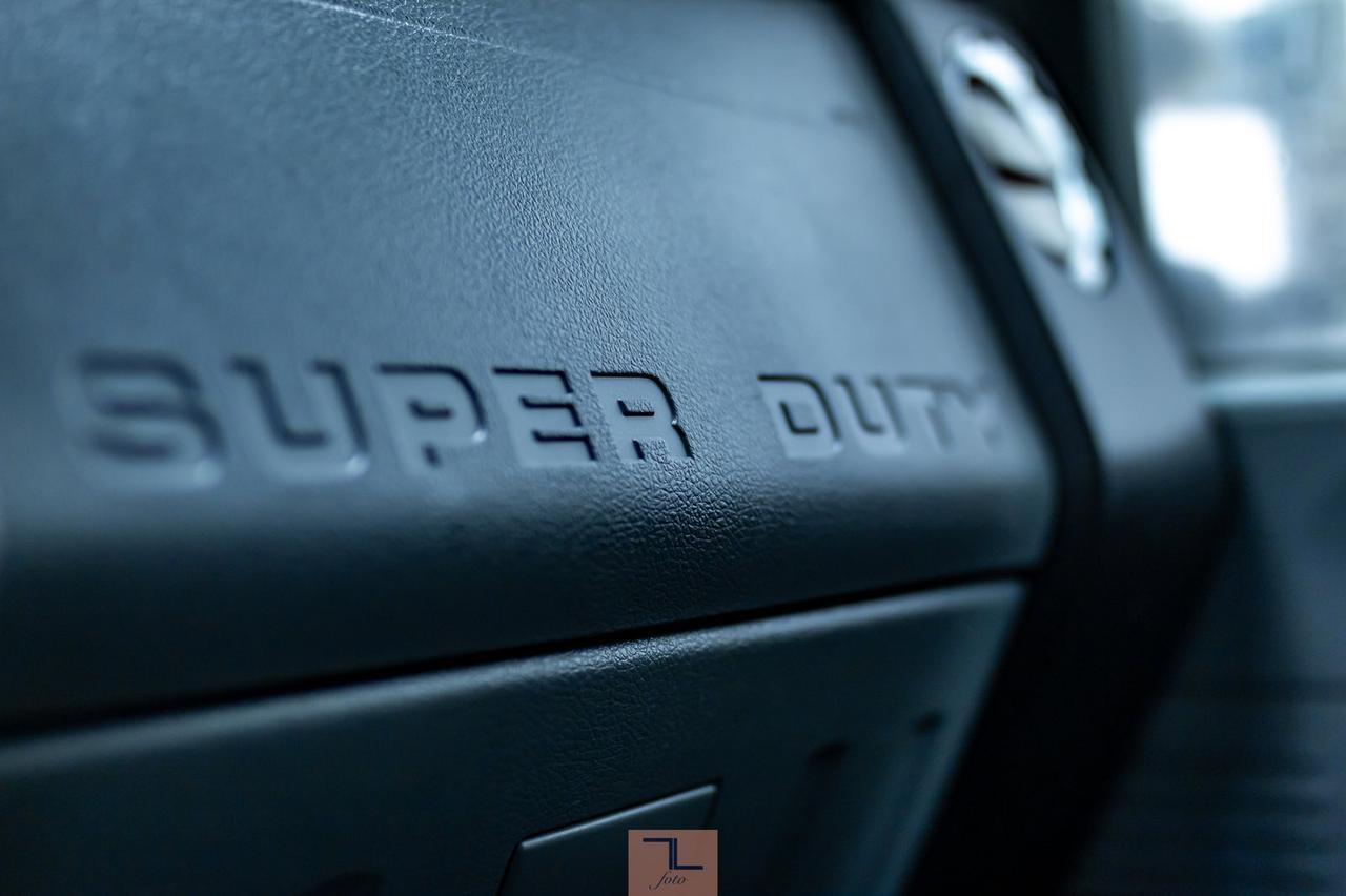 2016 Ford F-350 4x4 Crew Cab XLT Diesel Red Deer AB