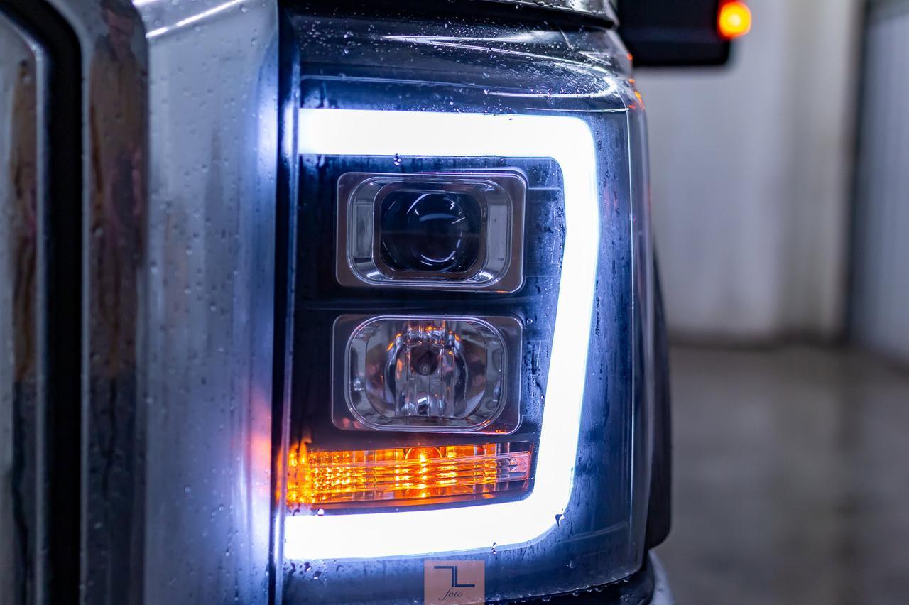 2016 Ford F-350 4x4 Crew Cab XLT Diesel Red Deer AB