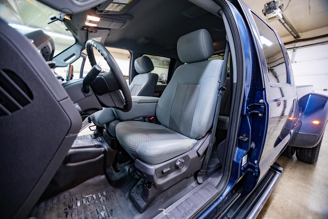 2016 Ford F-350 4x4 Crew Cab XLT Dually Diesel PSeat Red Deer AB