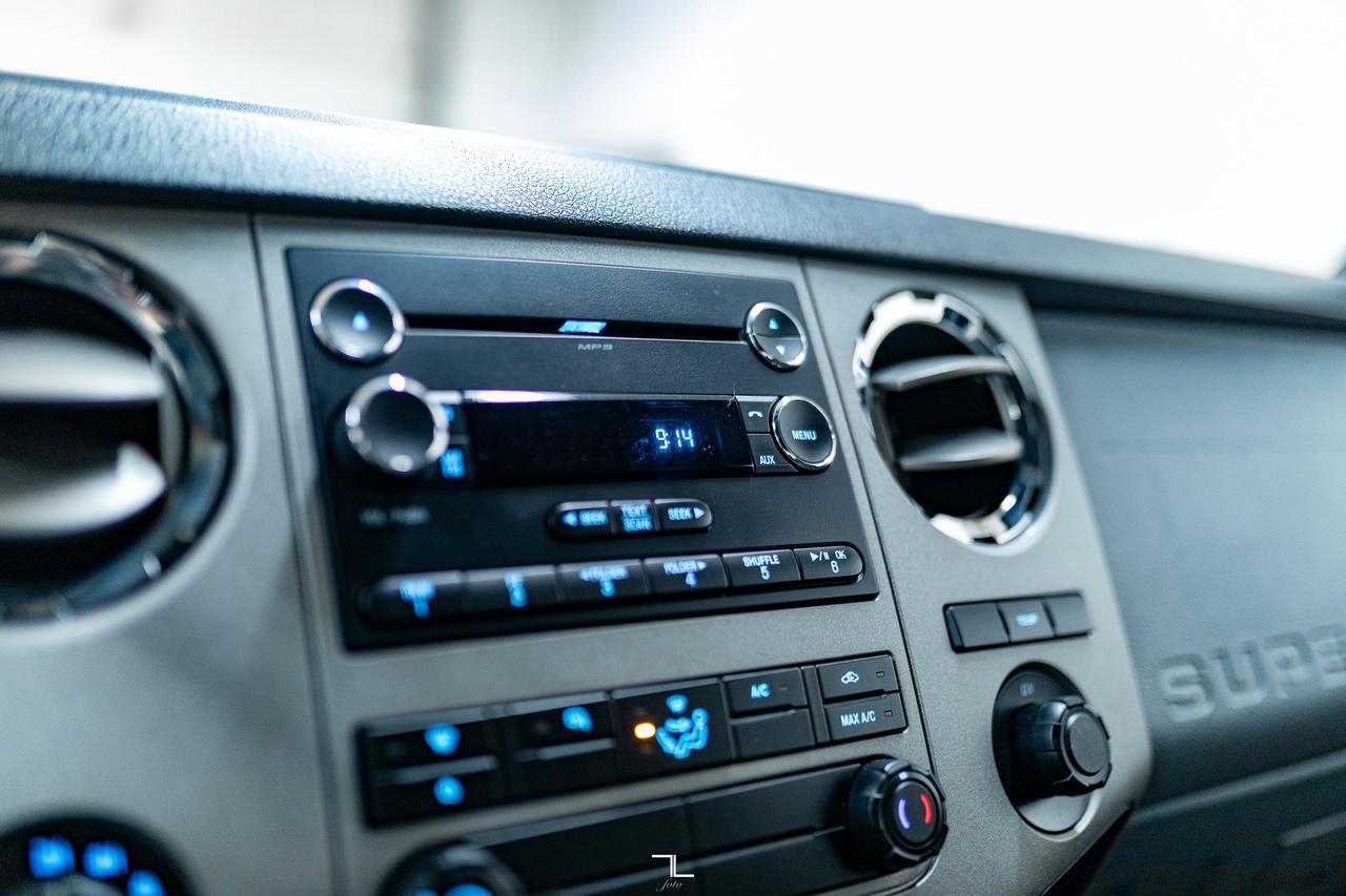 2016 Ford F-350 4x4 Crew Cab XLT Dually Diesel PSeat Red Deer AB