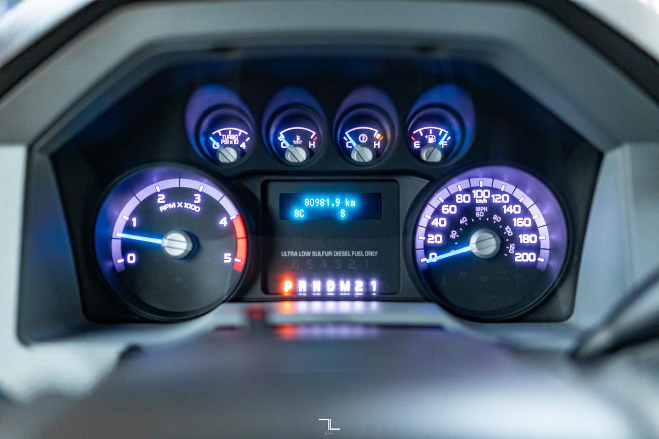 2016 Ford F-350 4x4 Crew Cab XLT Dually Diesel PSeat Red Deer AB