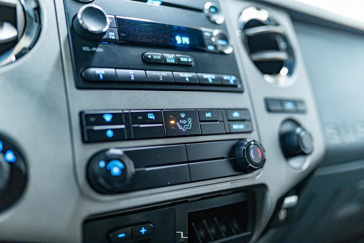 2016 Ford F-350 4x4 Crew Cab XLT Dually Diesel PSeat Red Deer AB