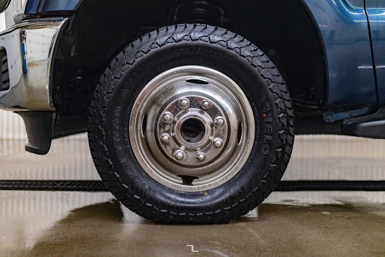 2016 Ford F-350 4x4 Crew Cab XLT Dually Diesel PSeat Red Deer AB