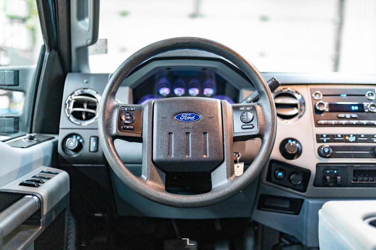 2016 Ford F-350 4x4 Crew Cab XLT Dually Diesel PSeat Red Deer AB