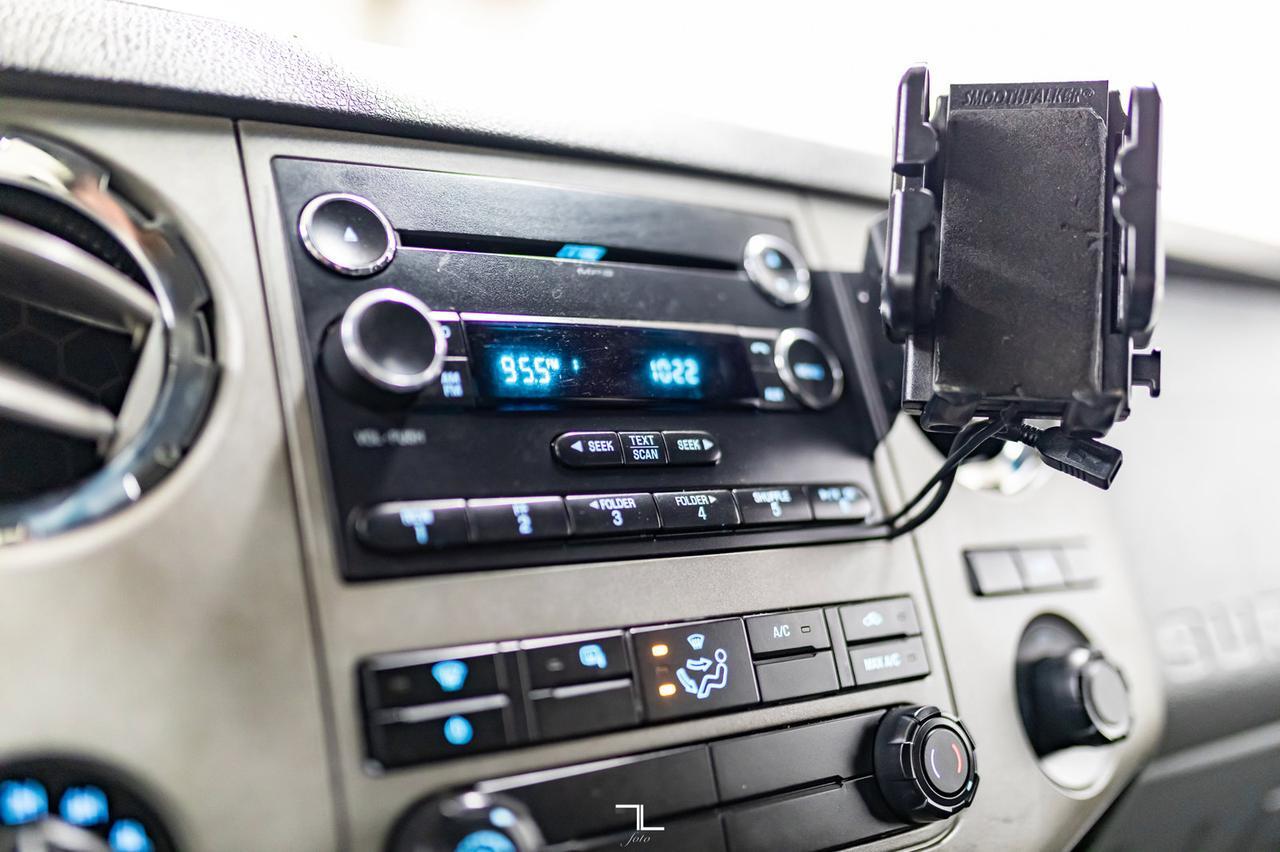 2016 Ford F-350 4x4 Crew Cab XLT Dually Diesel Red Deer AB