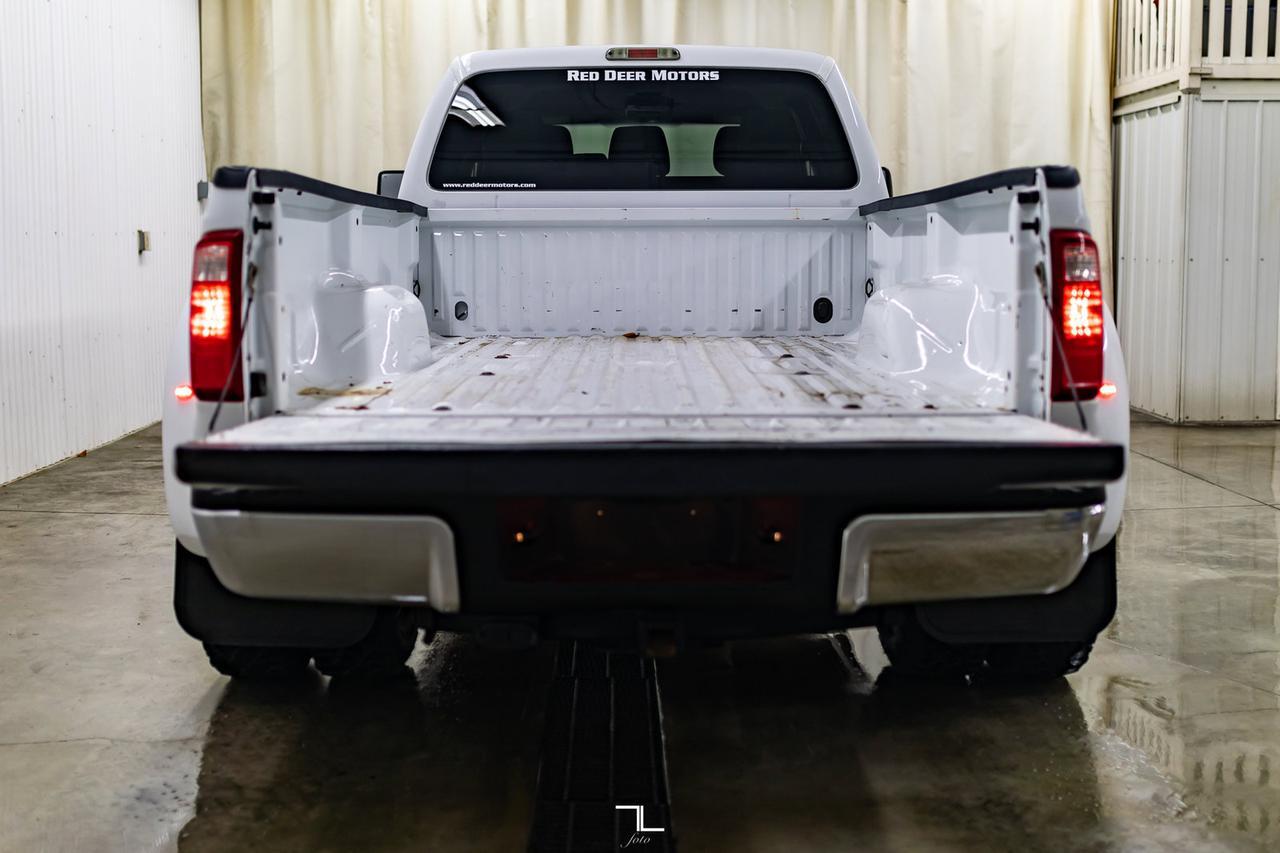 2016 Ford F-350 4x4 Crew Cab XLT Dually Diesel Red Deer AB