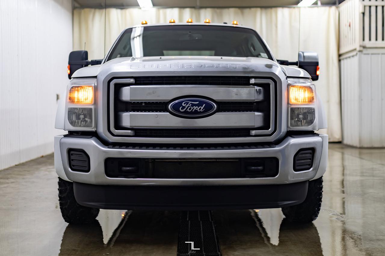 2016 Ford F-350 4x4 Crew Cab XLT Dually Diesel Red Deer AB