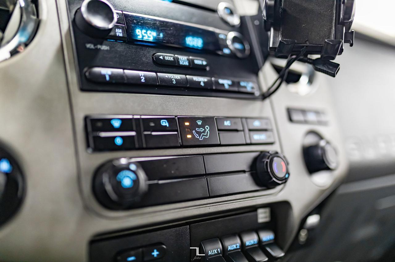 2016 Ford F-350 4x4 Crew Cab XLT Dually Diesel Red Deer AB