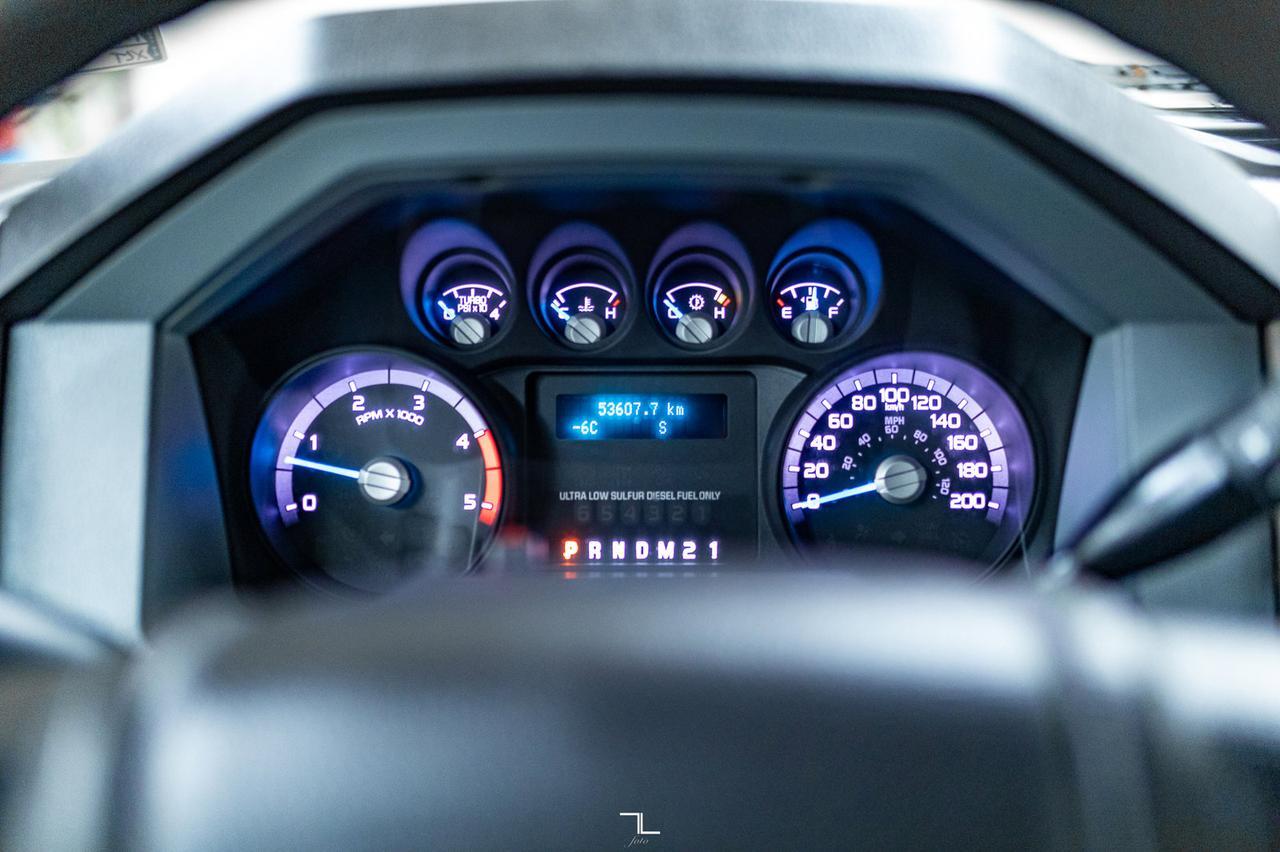 2016 Ford F-350 4x4 Crew Cab XLT Dually Diesel Red Deer AB