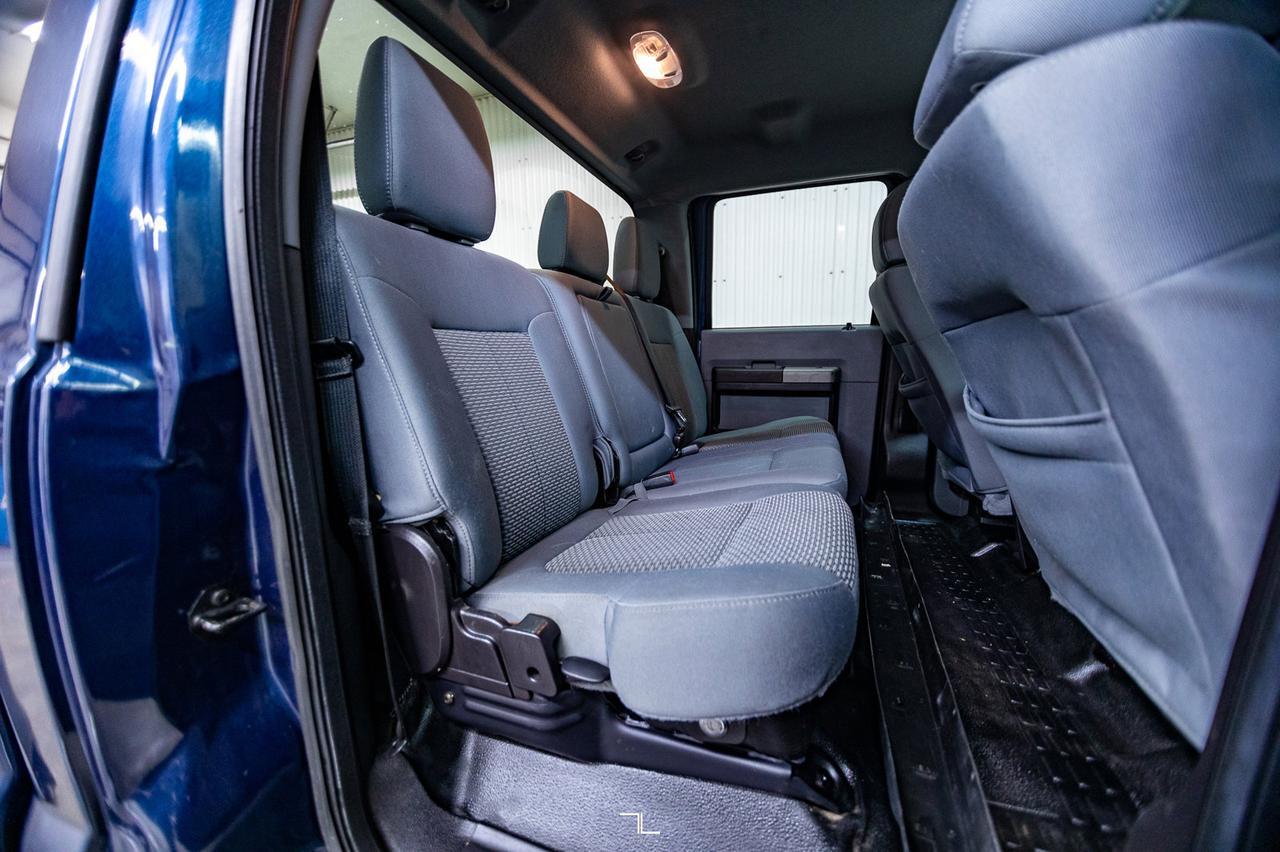 2016 Ford F-350 4x4 Crew Cab XLT Dually Diesel Red Deer AB