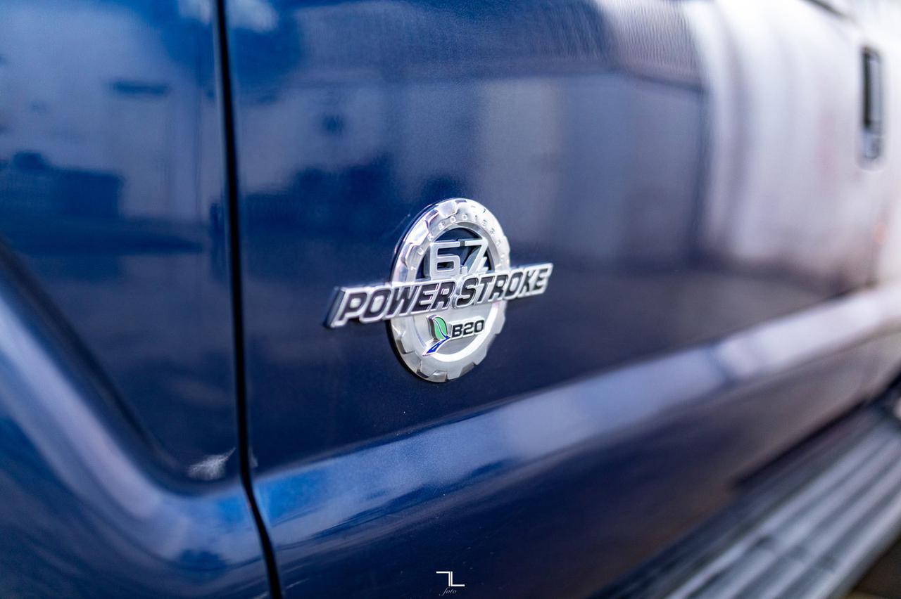 2016 Ford F-350 4x4 Crew Cab XLT Dually Diesel Red Deer AB