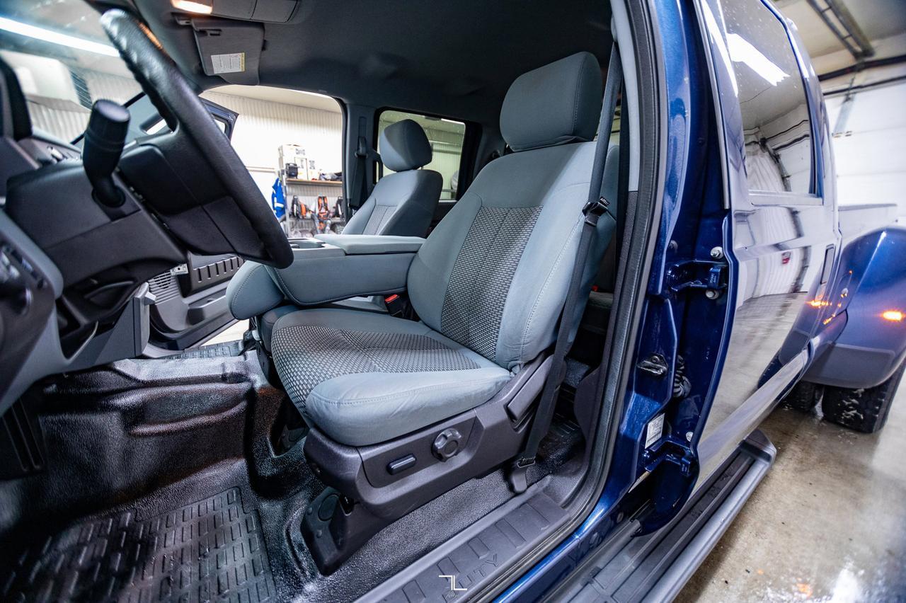 2016 Ford F-350 4x4 Crew Cab XLT Dually Diesel Red Deer AB