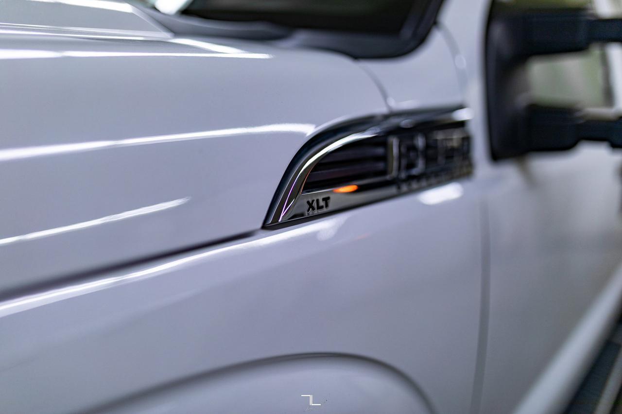 2016 Ford F-350 4x4 Crew Cab XLT FX4 BCam Red Deer AB