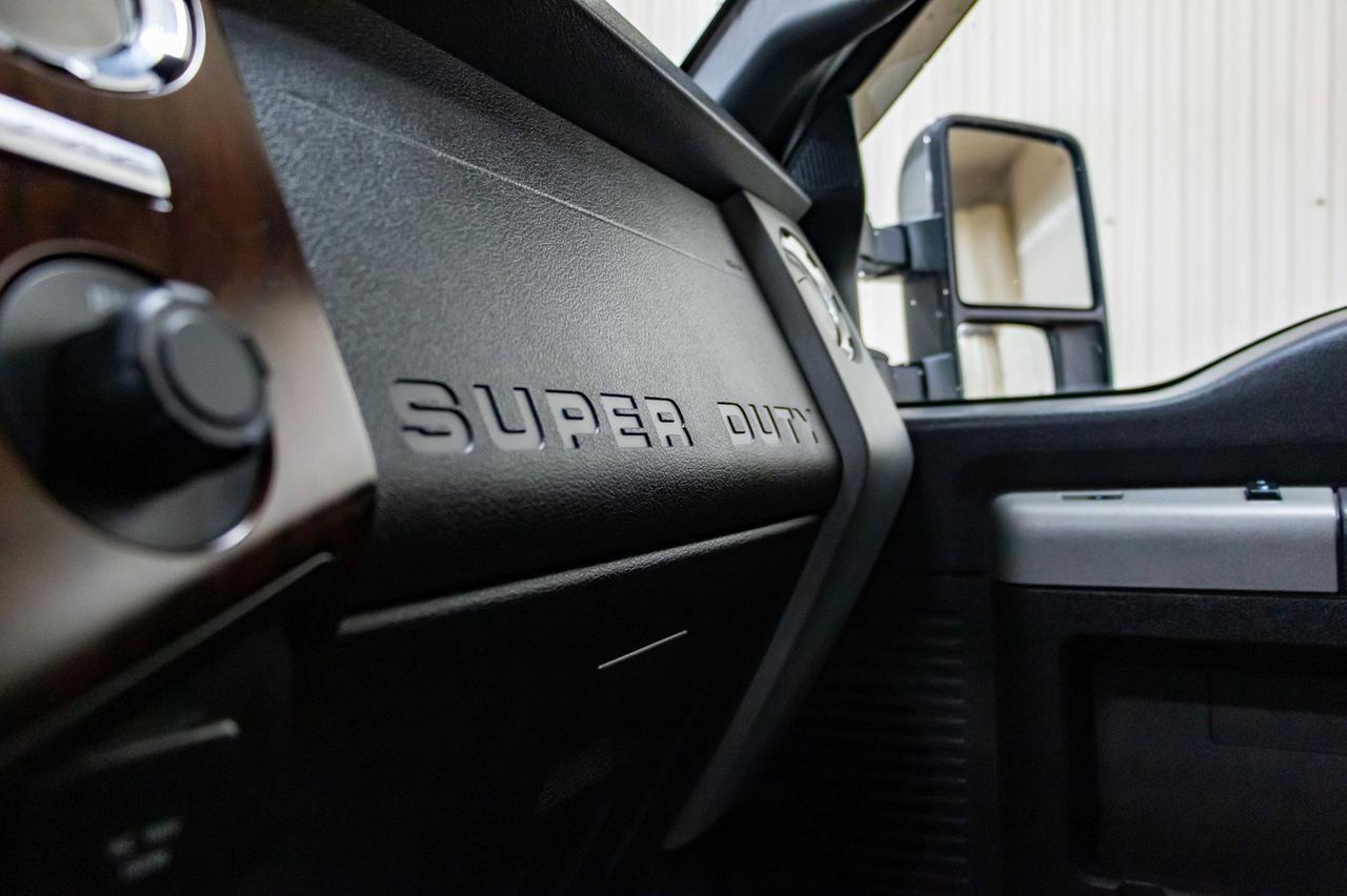 2016 Ford F-350 4x4 Super Cab Lariat Diesel Leather Nav BCam Red Deer AB