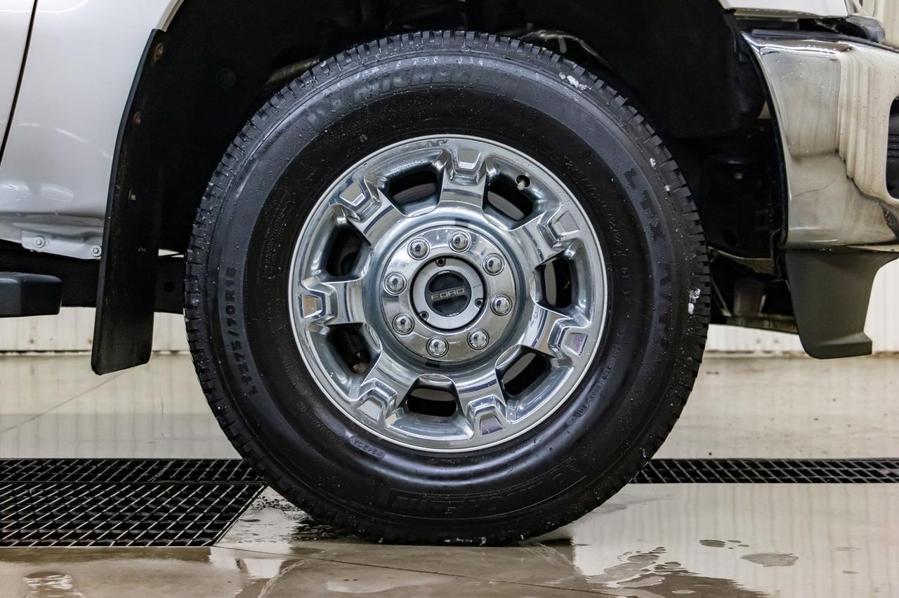 2016 Ford F-350 4x4 Super Cab Lariat Diesel Leather Nav BCam Red Deer AB