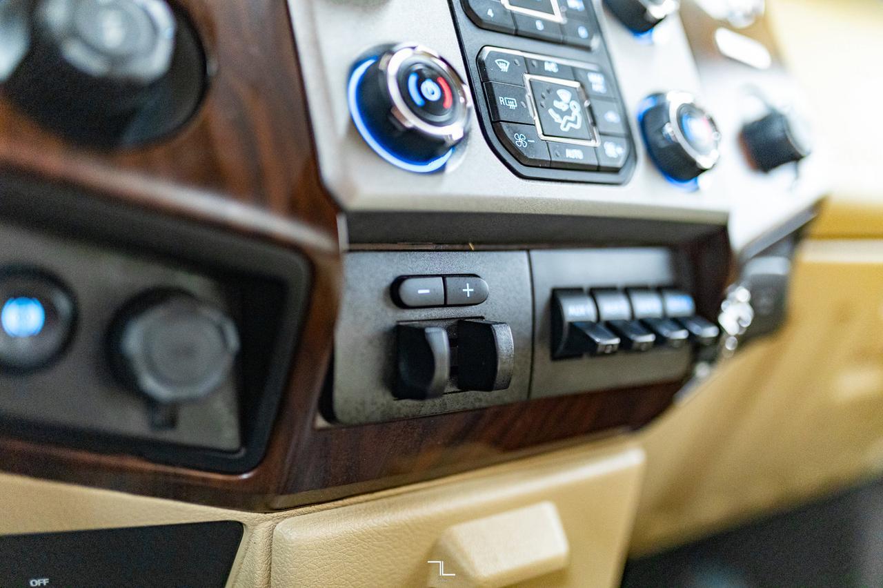 2016 Ford F-350 4x4 Super Cab Lariat Longbox Diesel Leather Nav Red Deer AB