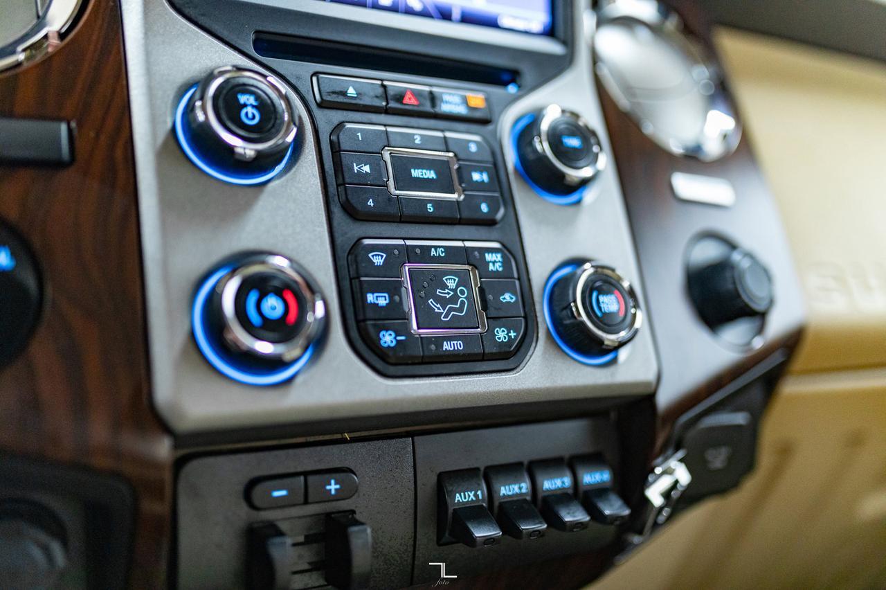 2016 Ford F-350 4x4 Super Cab Lariat Longbox Diesel Leather Nav Red Deer AB