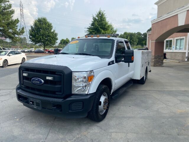 2016 Ford F-350 Chassis XL