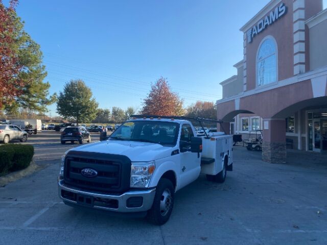 2016 Ford F-350 Chassis XL