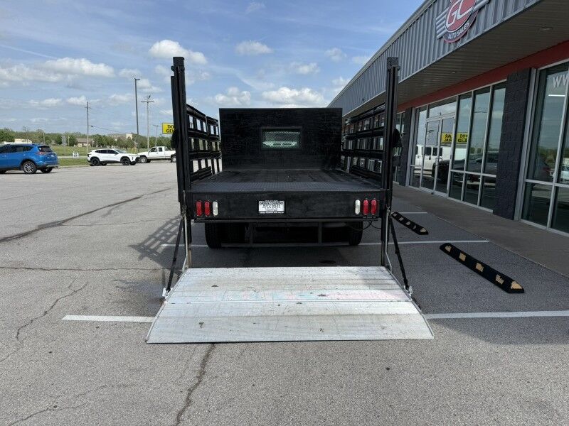 2016 Ford F-350 DRW 4x4 Stake Flatbed w/ Lift Gate XL Collinsville OK