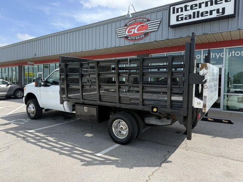 2016 Ford F-350 DRW 4x4 Stake Flatbed w/ Lift Gate XL Collinsville OK