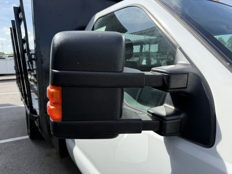 2016 Ford F-350 DRW 4x4 Stake Flatbed w/ Lift Gate XL Collinsville OK