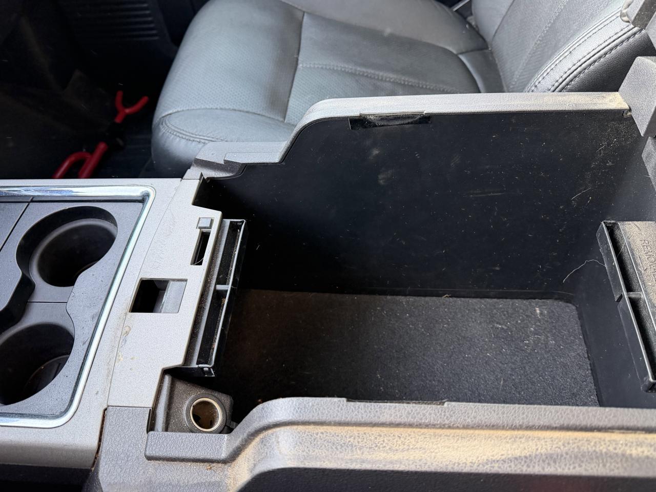 2016 Ford F-350 SRW Super Duty Crew Cab 4x4 | Platinum | 6" Lift | 37" Tires | Deleted | Tuned | Fully Loaded Redwater AB