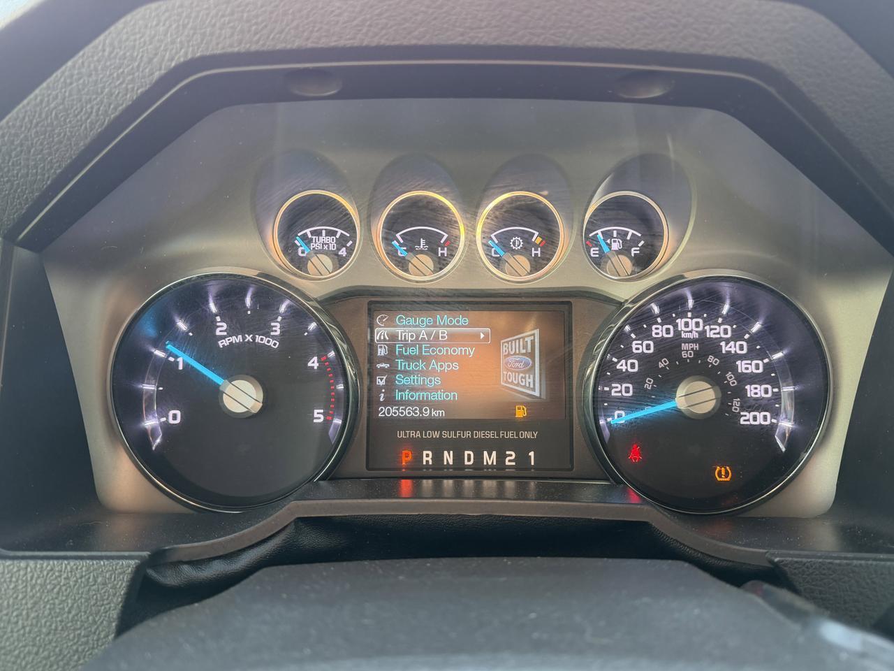 2016 Ford F-350 SRW Super Duty Crew Cab 4x4 | V8 Diesel Redwater AB