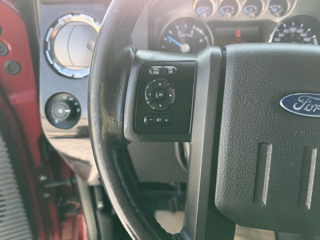 2016 Ford F-350 SRW Super Duty Crew Cab 4x4 | V8 Diesel Redwater AB