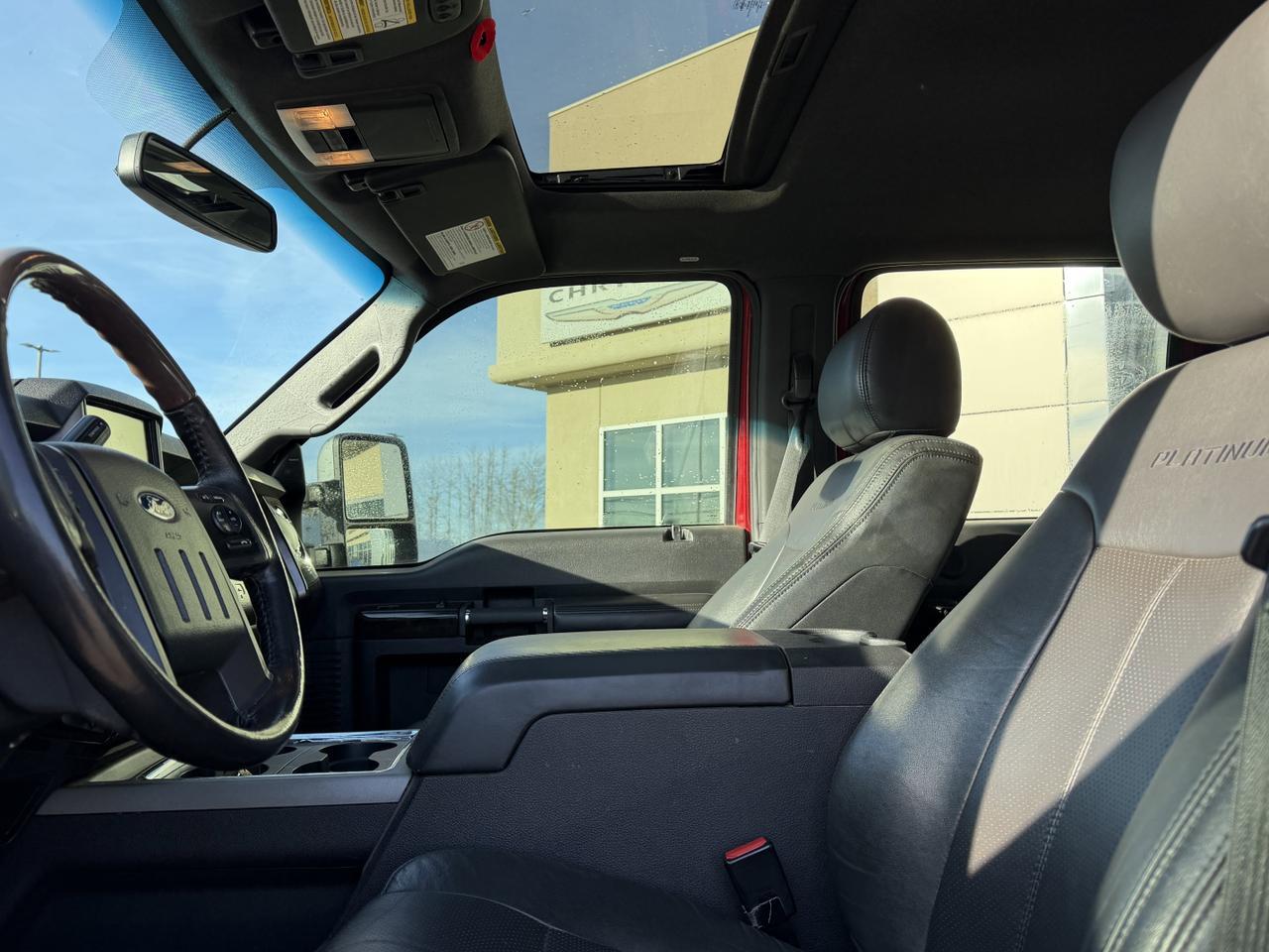 2016 Ford F-350 SRW Super Duty Crew Cab 4x4 | V8 Diesel Redwater AB