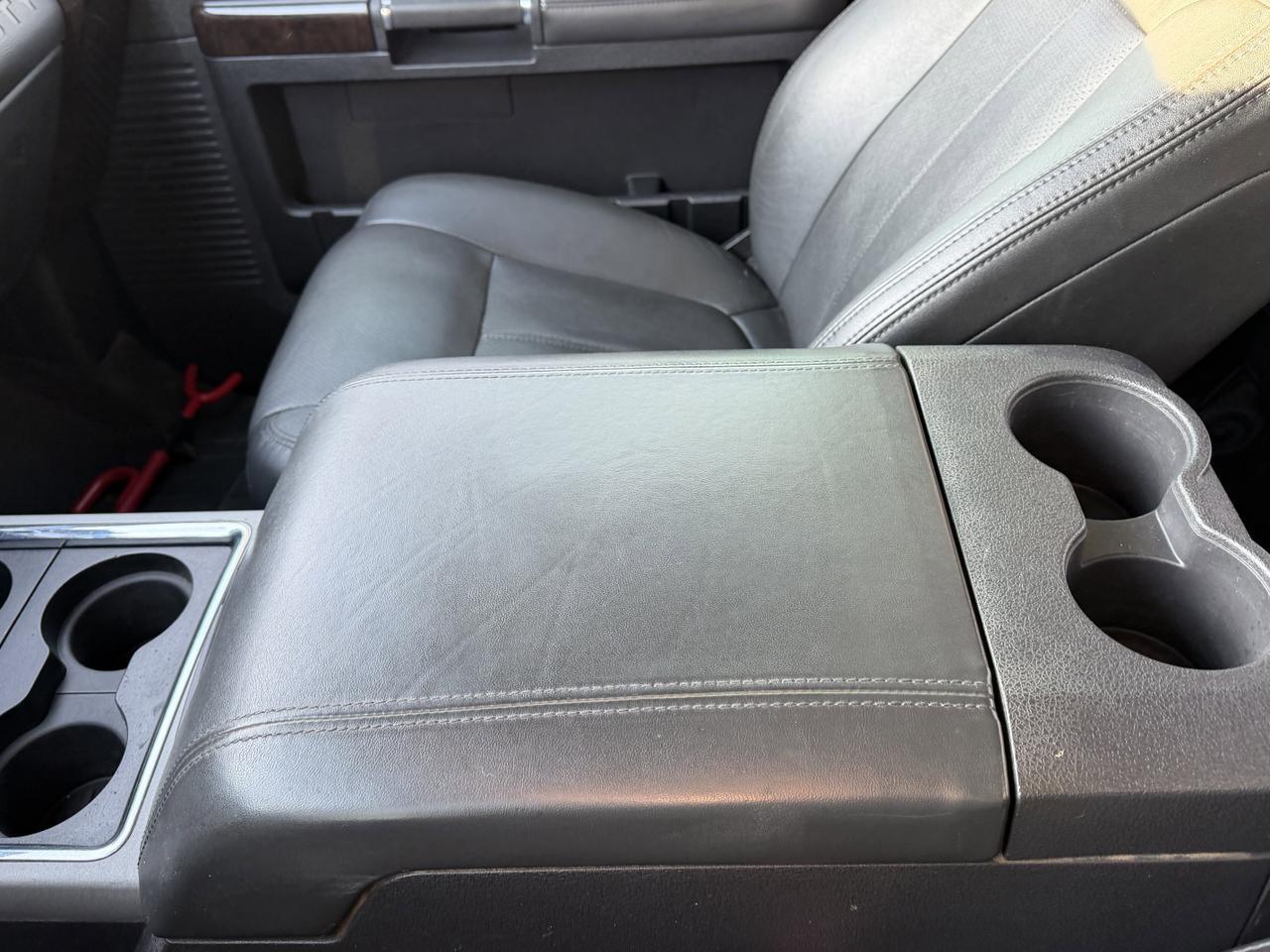 2016 Ford F-350 SRW Super Duty Crew Cab 4x4 | V8 Diesel Redwater AB