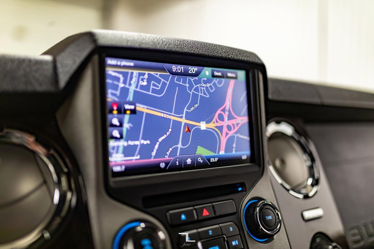 2016 Ford F-450 4x4 Crew Cab Platinum Dually Diesel Leather Roof Nav BCam Red Deer AB