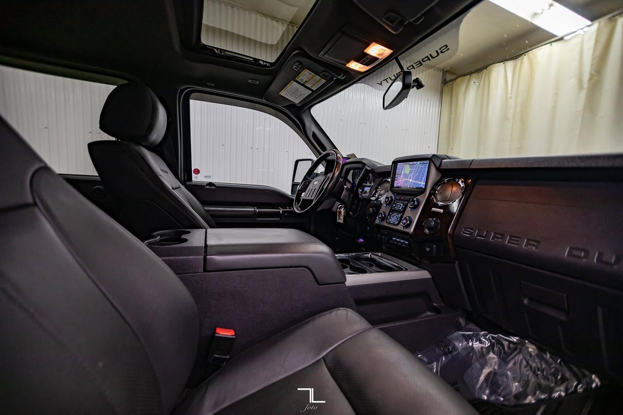 2016 Ford F-450 4x4 Crew Cab Platinum Dually Diesel Leather Roof Nav BCam Red Deer AB