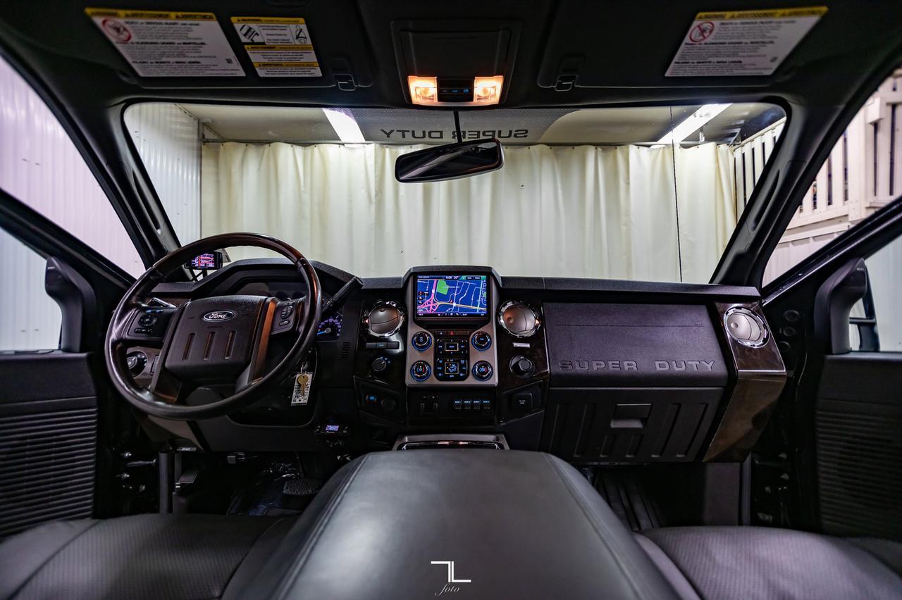 2016 Ford F-450 4x4 Crew Cab Platinum Dually Diesel Leather Roof Nav BCam Red Deer AB