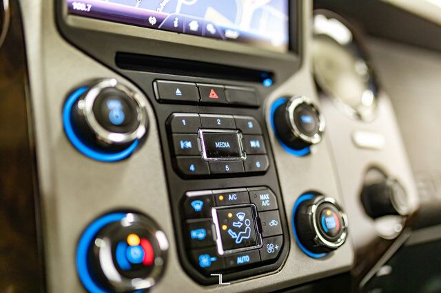 2016 Ford F-450 4x4 Crew Cab Platinum Dually Diesel Leather Roof Nav BCam Red Deer AB