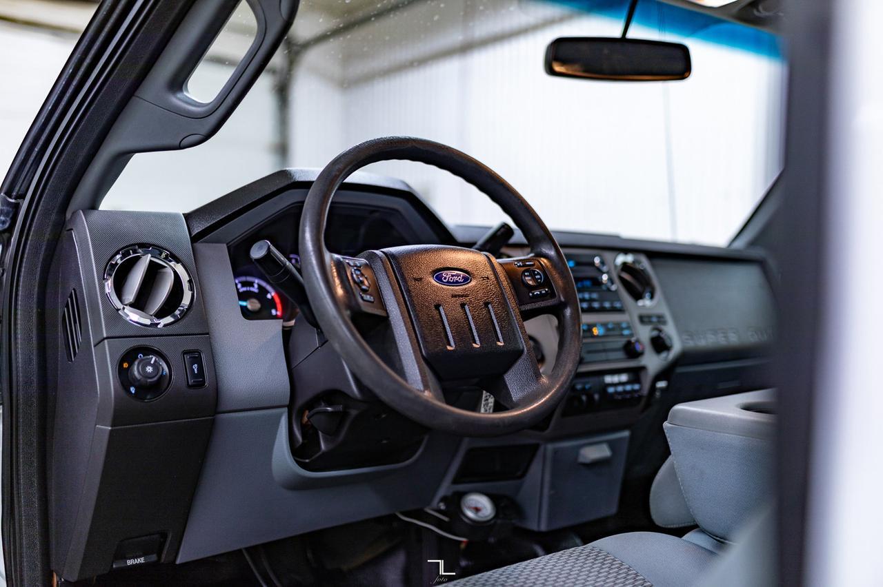 2016 Ford F-450 4x4 Crew Cab XLT Deck Diesel Red Deer AB